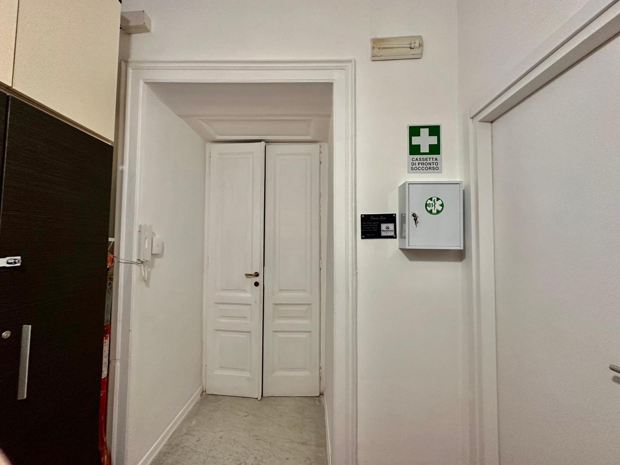 Mammina Home نابولي المظهر الخارجي الصورة